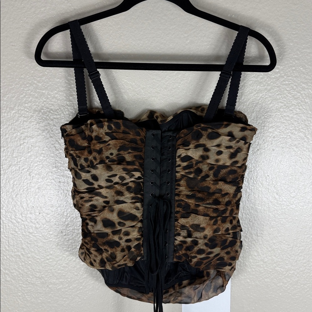 SKIMS x Dolce & Gabbana Leopard Romance Corset - Picture 6 of 7